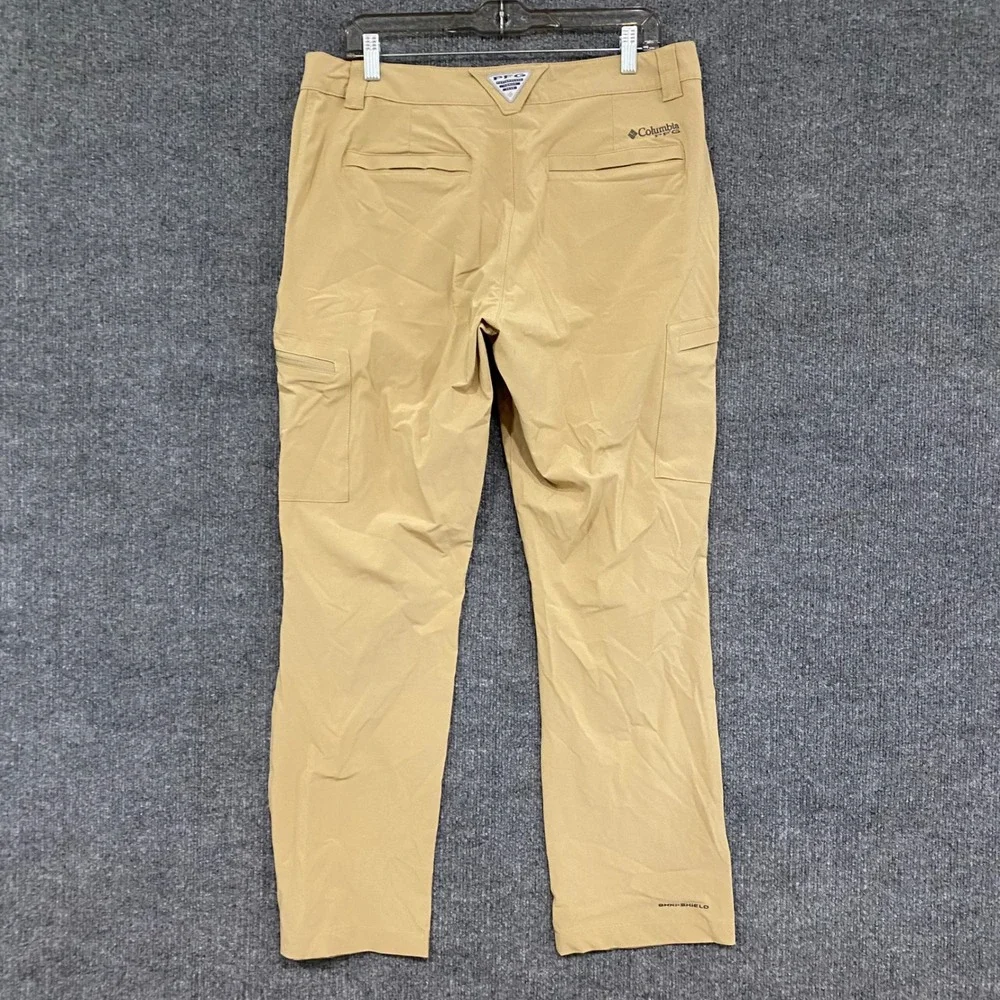 Columbia PFG Mens 32x30 Tan Khaki Performance Fishing Cargo Pants XM6670